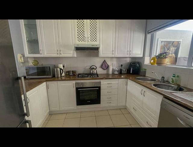 2 BEDROOM HOUSE FOR SALE IN HARBOUR ISLAND